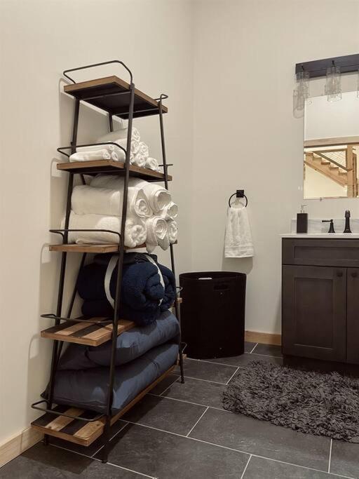 Luxe Retreat - June Sale! - Easy Drive - Xl Swim Spa - Award Winning! セバービル エクステリア 写真